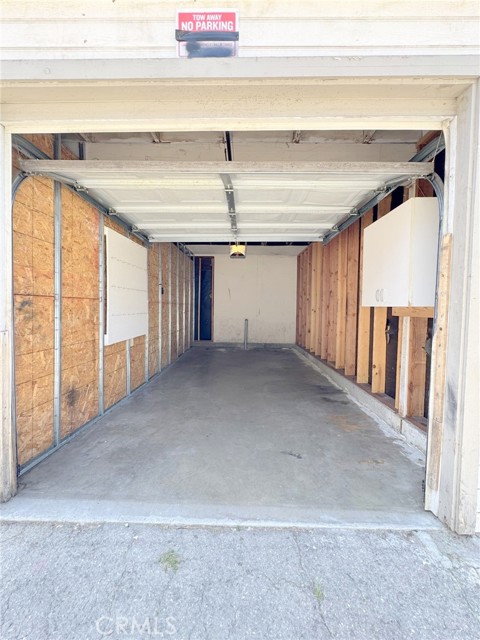 305 Orchid Lane, Pomona CA: https://media.crmls.org/medias/394dd2c8-63c4-4372-9de6-0f918264c6b7.jpg