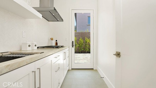 218 Coal Mine, Irvine CA: https://media.crmls.org/medias/394eb41d-27ad-4259-aa3d-6986244d7881.jpg