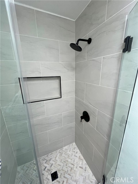 4640 Glencoe Avenue, Marina del Rey CA: https://media.crmls.org/medias/394efc1c-ba2d-4d64-affa-41470f092d2b.jpg