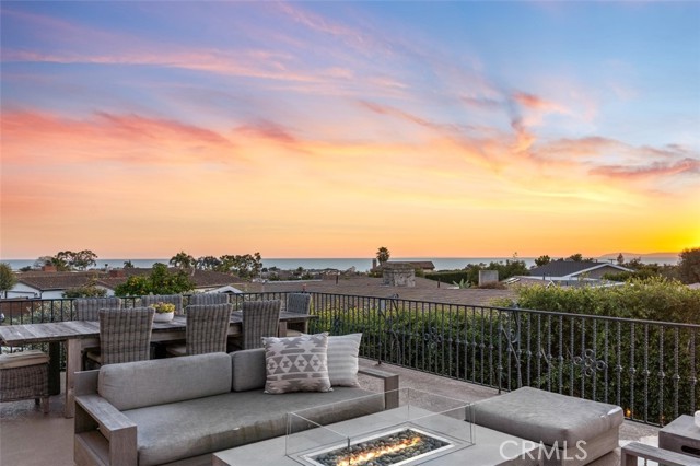 Detail Gallery Image 43 of 68 For 420 De Sola Ter, Corona Del Mar,  CA 92625 - 4 Beds | 2/2 Baths