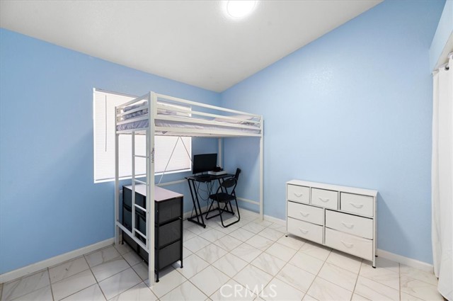 Detail Gallery Image 11 of 17 For 11375 Winery Dr., Fontana,  CA 92337 - 3 Beds | 2 Baths
