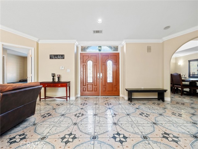 13136 Tawya Road, Apple Valley CA: https://media.crmls.org/medias/3950e8f2-b05f-4288-ba06-57a94cd2ddf0.jpg