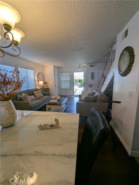 Detail Gallery Image 7 of 43 For 7852 Grace Ave, Fontana,  CA 92336 - 3 Beds | 2/1 Baths