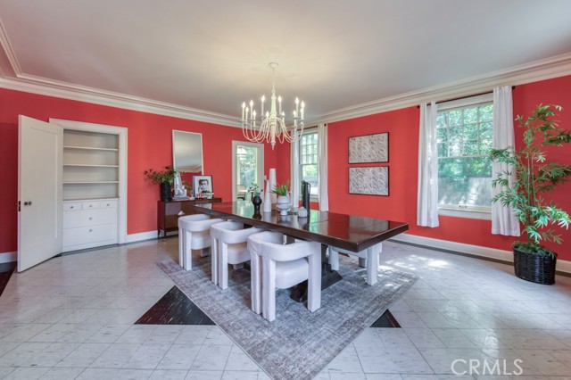 Detail Gallery Image 23 of 66 For 605 E Home Ave, Fresno,  CA 93728 - 5 Beds | 4/1 Baths