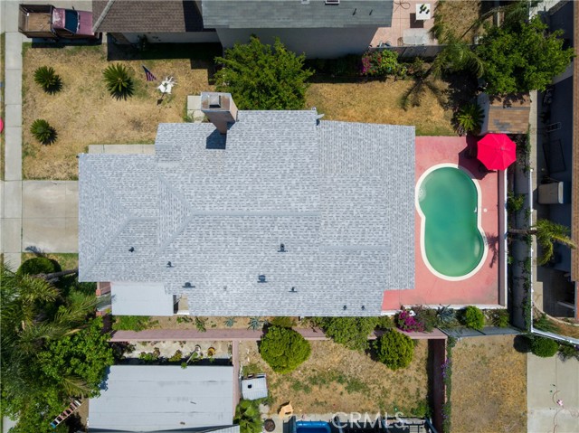 7980 Oleander Avenue, Fontana CA: https://media.crmls.org/medias/3951bccc-c497-456d-96f0-fc853bb6ad12.jpg