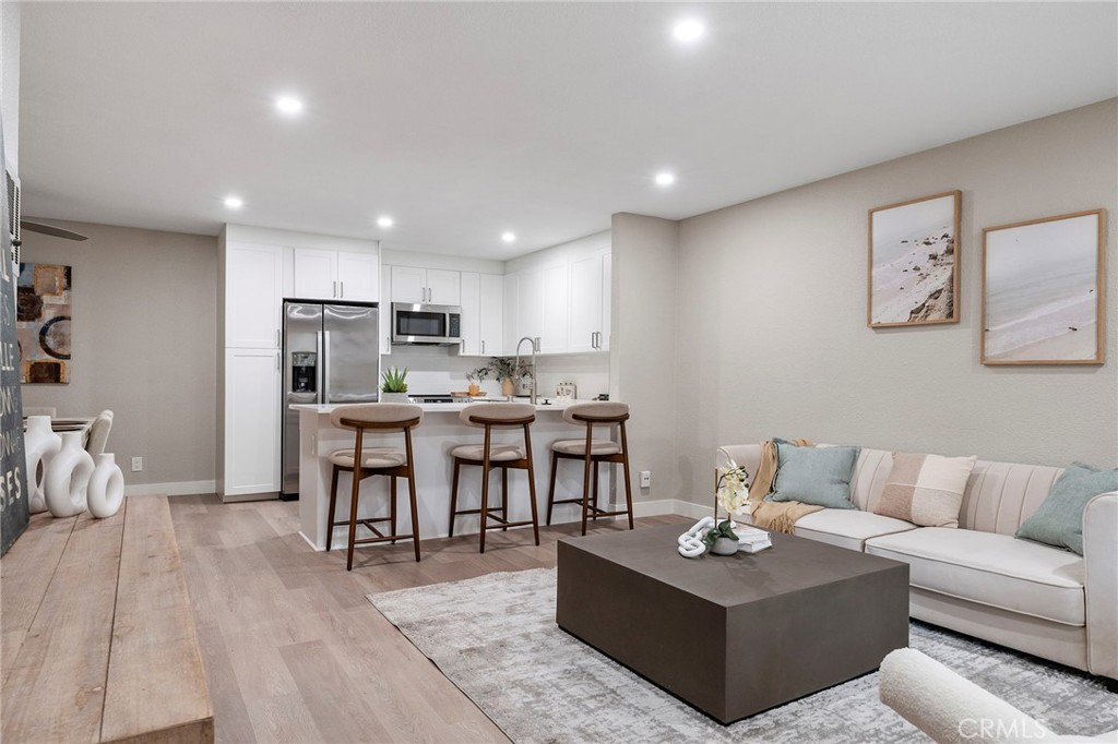 664 Tamarack Avenue #6