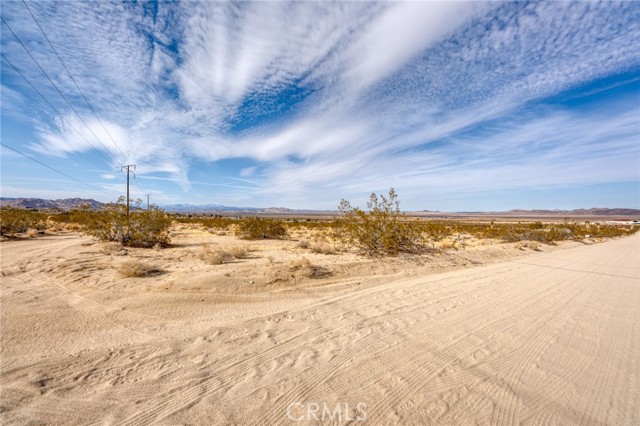 Detail Gallery Image 3 of 21 For 0 Copper Mountain Rd Rd, Joshua Tree,  CA 92252 - – Beds | – Baths