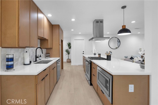 Image 8 of 33 For 10592 Pamela