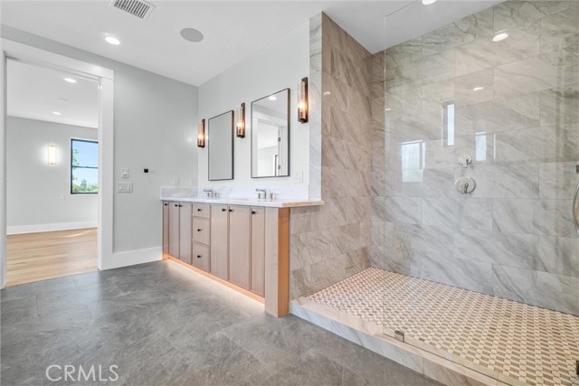 Detail Gallery Image 36 of 69 For 3312 Kenilworth Dr, Rossmoor,  CA 90720 - 6 Beds | 7 Baths