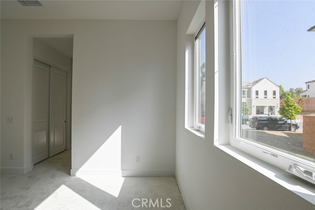 Detail Gallery Image 49 of 65 For 20552 Edgewood Ct, Chatsworth,  CA 91311 - 5 Beds | 5/1 Baths