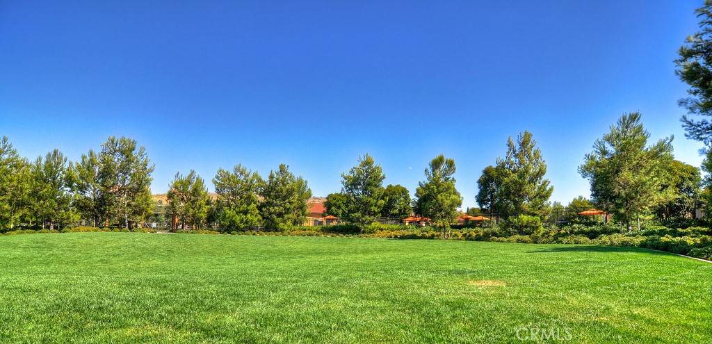 https://media.crmls.org/medias/3955d09e-9e7e-4e10-8703-2a35cbcc567c.jpg?preset=X-Large