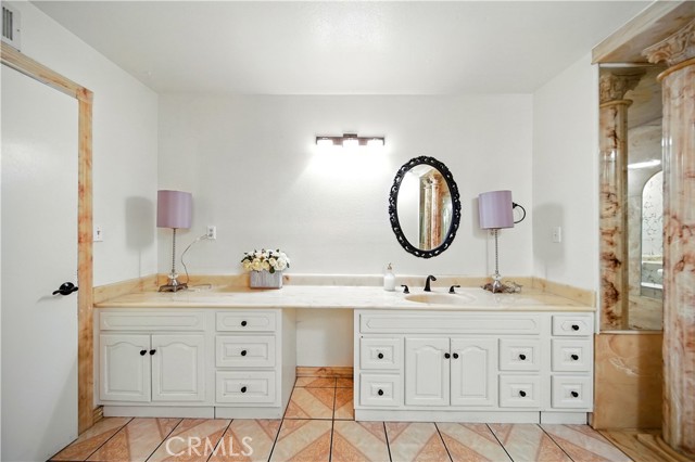 Detail Gallery Image 19 of 59 For 521 Baseline Rd, La Verne,  CA 91750 - 4 Beds | 3 Baths