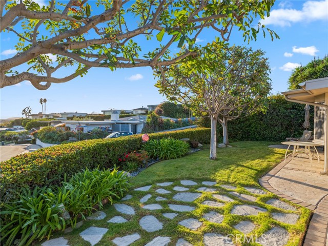 Detail Gallery Image 35 of 39 For 707 Malabar Dr, Corona Del Mar,  CA 92625 - 3 Beds | 2 Baths