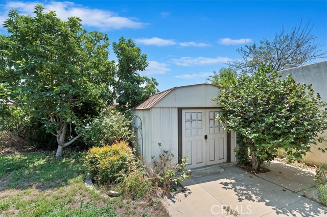 Detail Gallery Image 7 of 26 For 17043 Randall Ave, Fontana,  CA 92335 - 3 Beds | 2 Baths