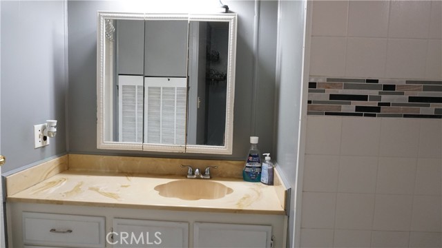 Detail Gallery Image 18 of 26 For 1166 S Riverside Ave #9,  Rialto,  CA 92376 - 2 Beds | 1 Baths