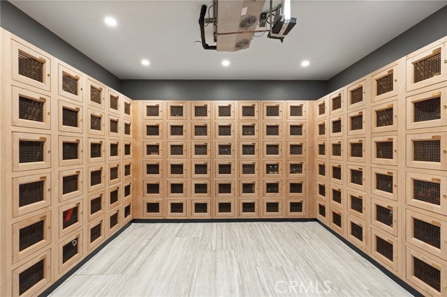 400 W Ocean Boulevard, Long Beach CA: https://media.crmls.org/medias/395ab0ae-f403-4da4-aba8-0f509c349f8e.jpg