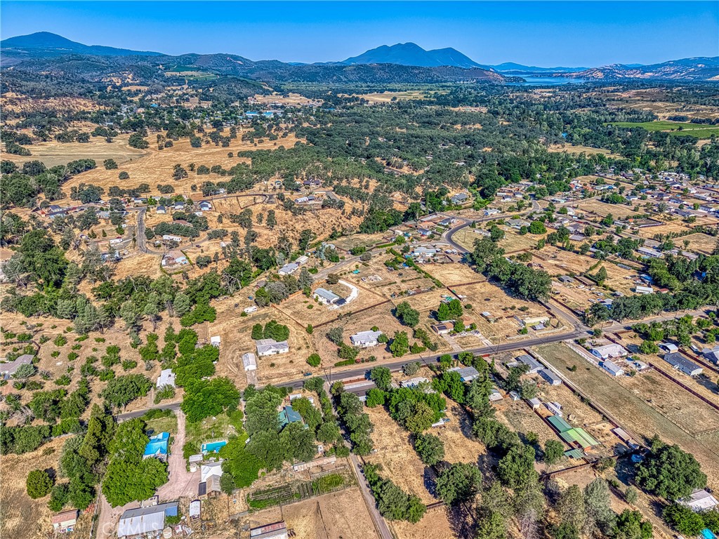 https://media.crmls.org/medias/395ad329-61e7-42d3-a51c-2b338861e328.jpg?preset=X-Large