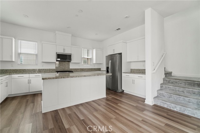 Detail Gallery Image 12 of 43 For 1302 W Bushell St, Anaheim,  CA 92805 - 4 Beds | 3/1 Baths