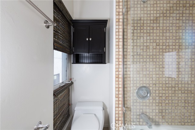 395aeada 3607 4f21 9dea E8ddc2ab87de