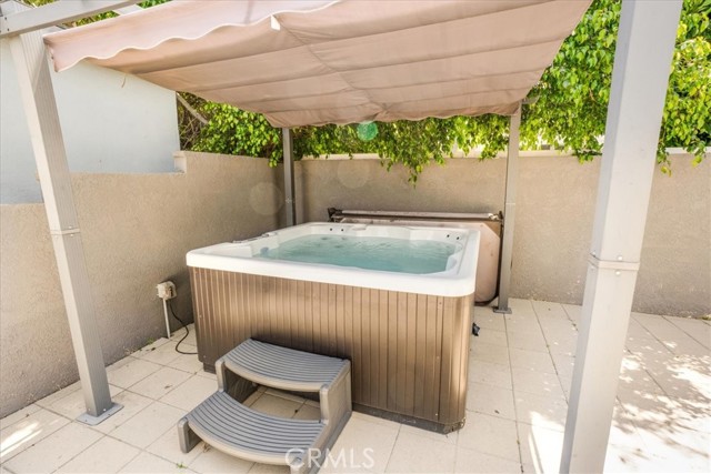 2481 S Bundy Drive, Los Angeles CA: https://media.crmls.org/medias/395c2961-2548-4014-ad41-d0145ac8e0cc.jpg