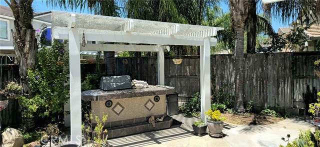 Detail Gallery Image 15 of 19 For 201 Coastal Ln., Waterford,  CA 95386 - 5 Beds | 3/1 Baths