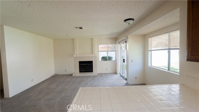 Detail Gallery Image 8 of 33 For 37908 Wesley Ct, Palmdale,  CA 93552 - 4 Beds | 2/1 Baths