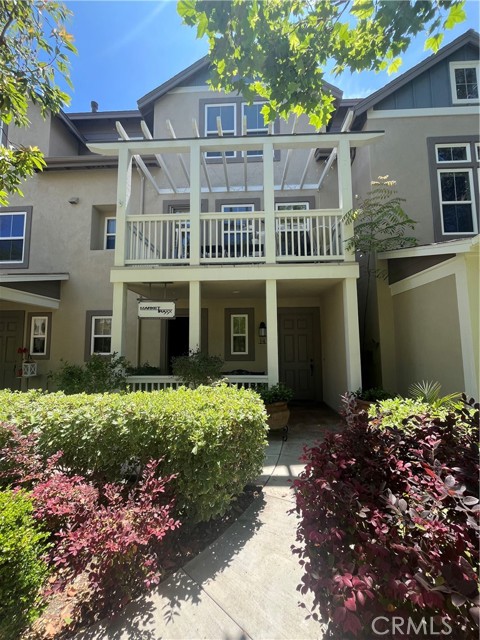Detail Gallery Image 1 of 7 For 14 Red Leaf Ln #167,  Ladera Ranch,  CA 92694 - 3 Beds | 2/1 Baths