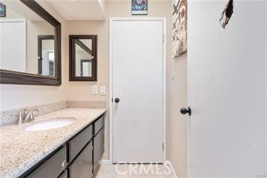 https://media.crmls.org/medias/395de360-72f1-4f6d-8221-690cb227d50e.jpg?preset=X-Large