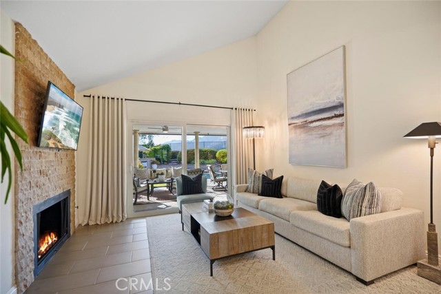 Detail Gallery Image 21 of 75 For 6617 Oak Forest Dr, Oak Park,  CA 91377 - 3 Beds | 2/1 Baths