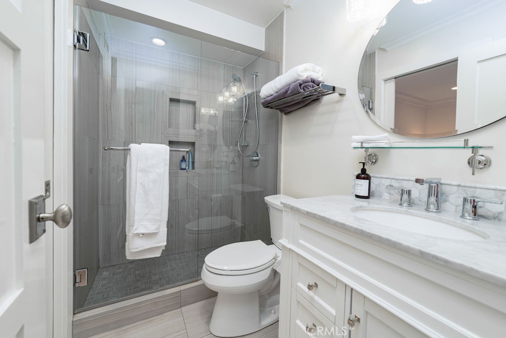 MLS #OC25225888 image #8