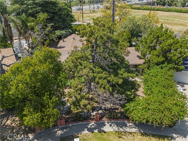 Detail Gallery Image 40 of 47 For 11329 Mclennan Ave, Granada Hills,  CA 91344 - 7 Beds | 2 Baths