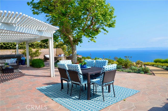 Absolutely lovely outside entertaining space with full catalina views!