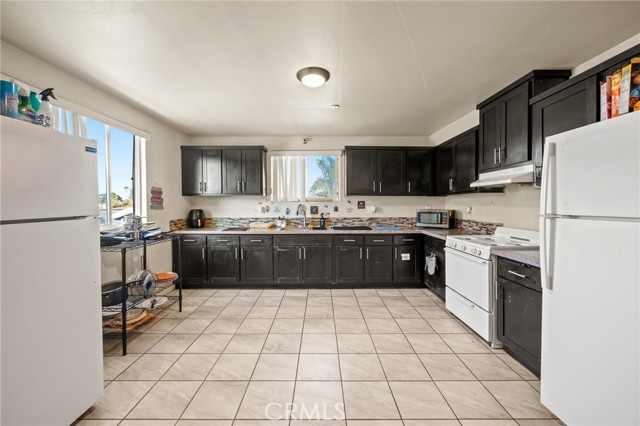 Detail Gallery Image 15 of 24 For 152 W 111th Pl, Los Angeles,  CA 90061 - – Beds | – Baths