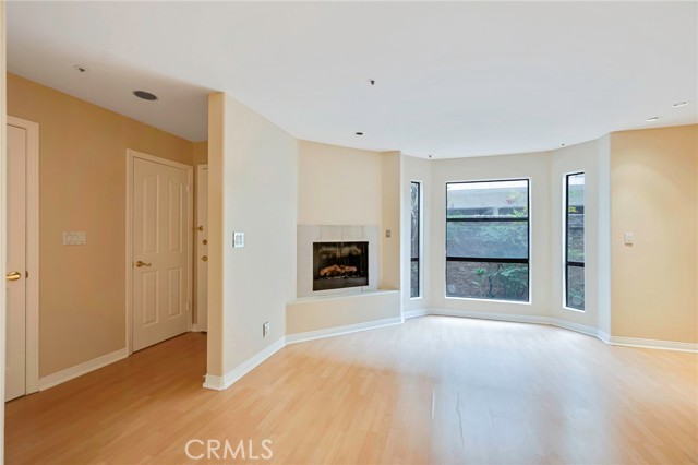 1161 SPAZIER Avenue, Glendale CA: https://media.crmls.org/medias/39605a36-fc28-43d4-a3aa-6e0e9a417cf5.jpg