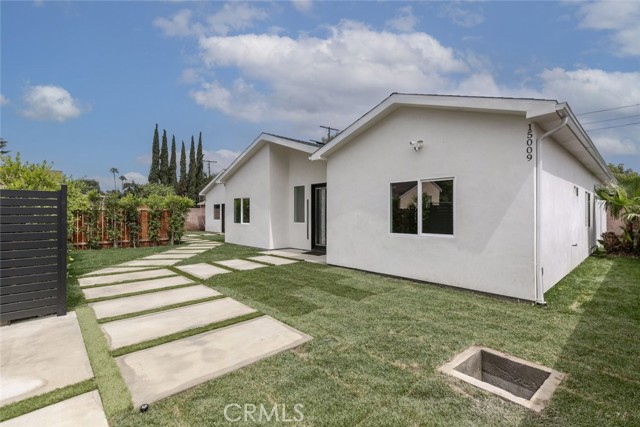 15009 Wyandotte Street, Van Nuys CA: https://media.crmls.org/medias/3962c18d-81cc-47c7-bdf0-dacfc14deb5e.jpg