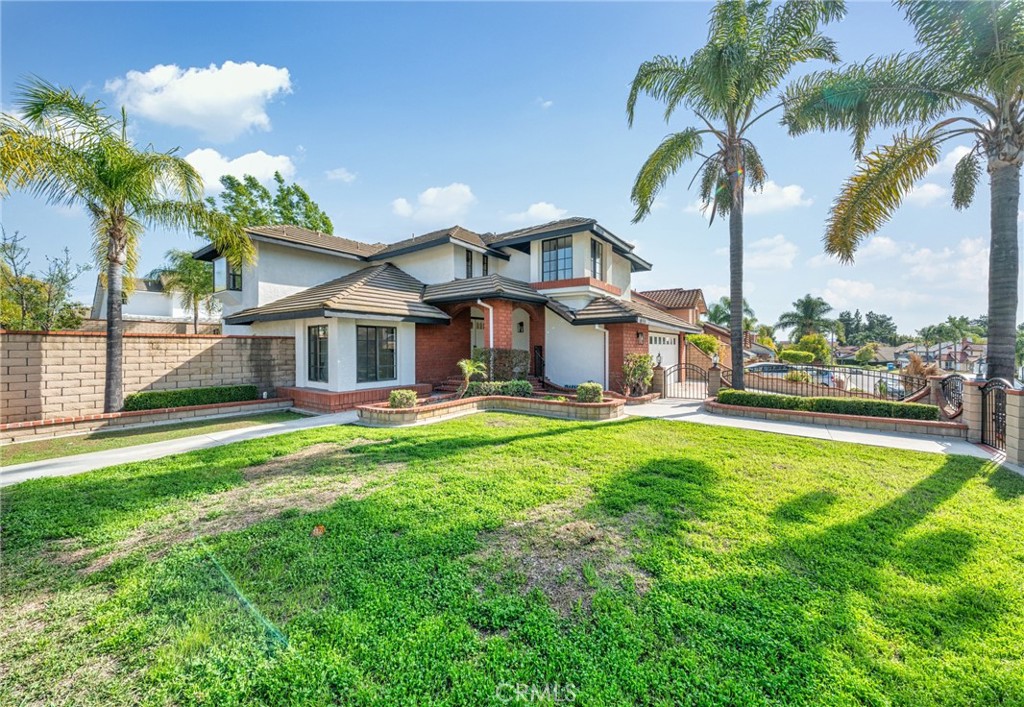 890 San Nicholas Drive