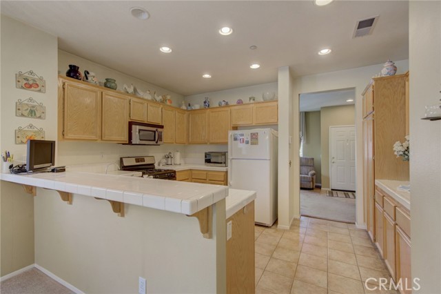 Detail Gallery Image 10 of 33 For 1349 Haddington Dr, Riverside,  CA 92507 - 3 Beds | 2 Baths
