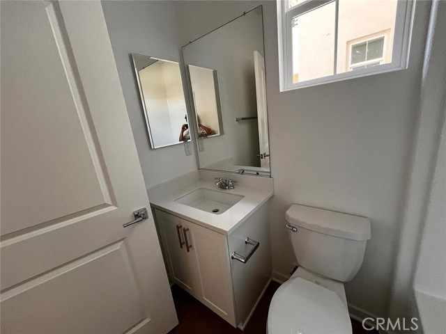 Detail Gallery Image 12 of 27 For 2557 E Lincoln Paseo, Ontario,  CA 91762 - 4 Beds | 4 Baths