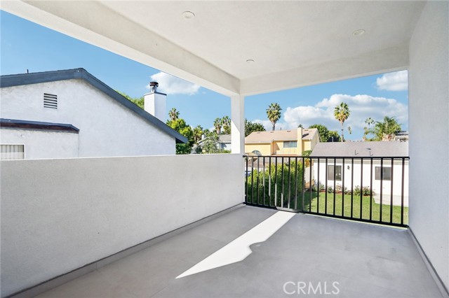 Detail Gallery Image 20 of 51 For 14931 Vose St, Van Nuys,  CA 91405 - 7 Beds | 6/1 Baths