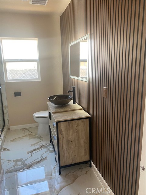 Detail Gallery Image 11 of 14 For 2728 Kentucky, Bakersfield,  CA 93306 - 2 Beds | 1 Baths