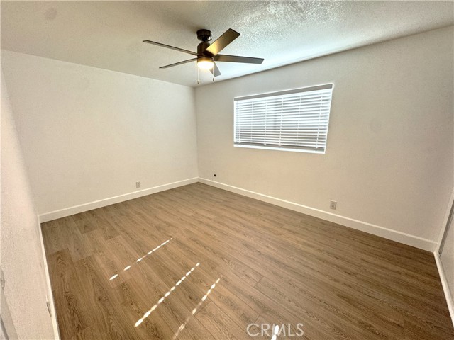 Detail Gallery Image 12 of 21 For 122 46th St #B,  Newport Beach,  CA 92663 - 3 Beds | 2 Baths