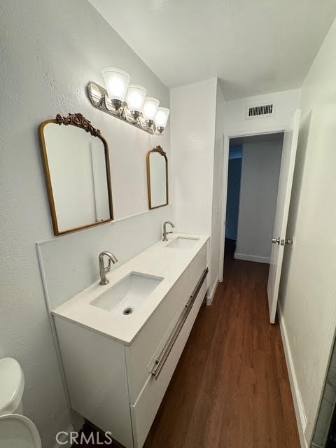 https://media.crmls.org/medias/39659bb9-3897-4fe5-ba9e-0054f4f5aa4e.jpg?preset=X-Large