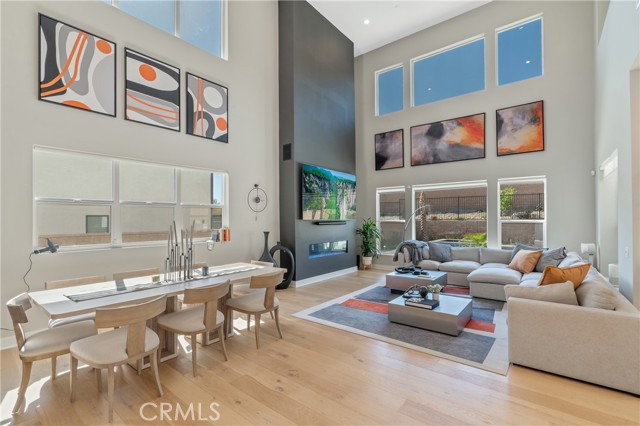 Detail Gallery Image 7 of 30 For 20531 W Overlook Ct, Porter Ranch,  CA 91326 - 5 Beds | 4/1 Baths