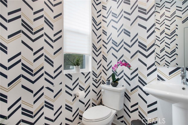 Detail Gallery Image 15 of 36 For 422 W Central Ave, Brea,  CA 92821 - 4 Beds | 3/1 Baths