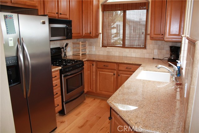 423 19th Street, Manhattan Beach CA: https://media.crmls.org/medias/3965ffb7-53b8-4665-9179-8eed42c35c01.jpg