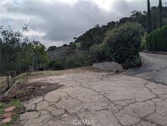 Detail Gallery Image 5 of 17 For 1087 Loma Ln, Simi Valley,  CA 93063 - – Beds | – Baths