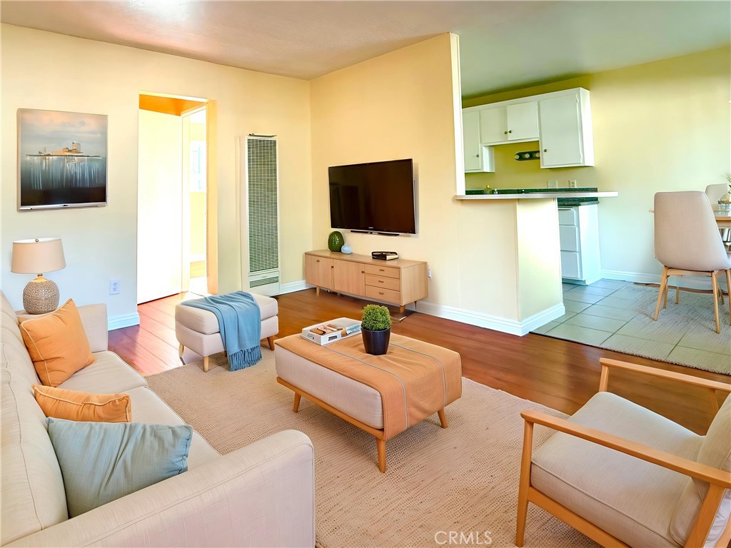 414 Mariposa Avenue #B