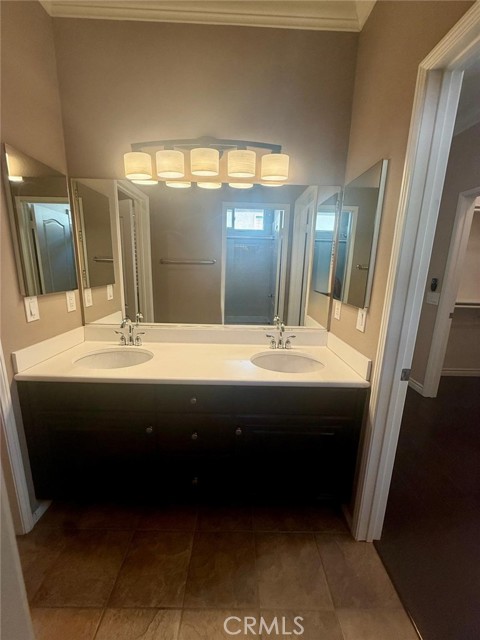 8200 E Brookdale Lane, Anaheim CA: https://media.crmls.org/medias/39670d01-7a45-4462-8923-664c0cb93613.jpg