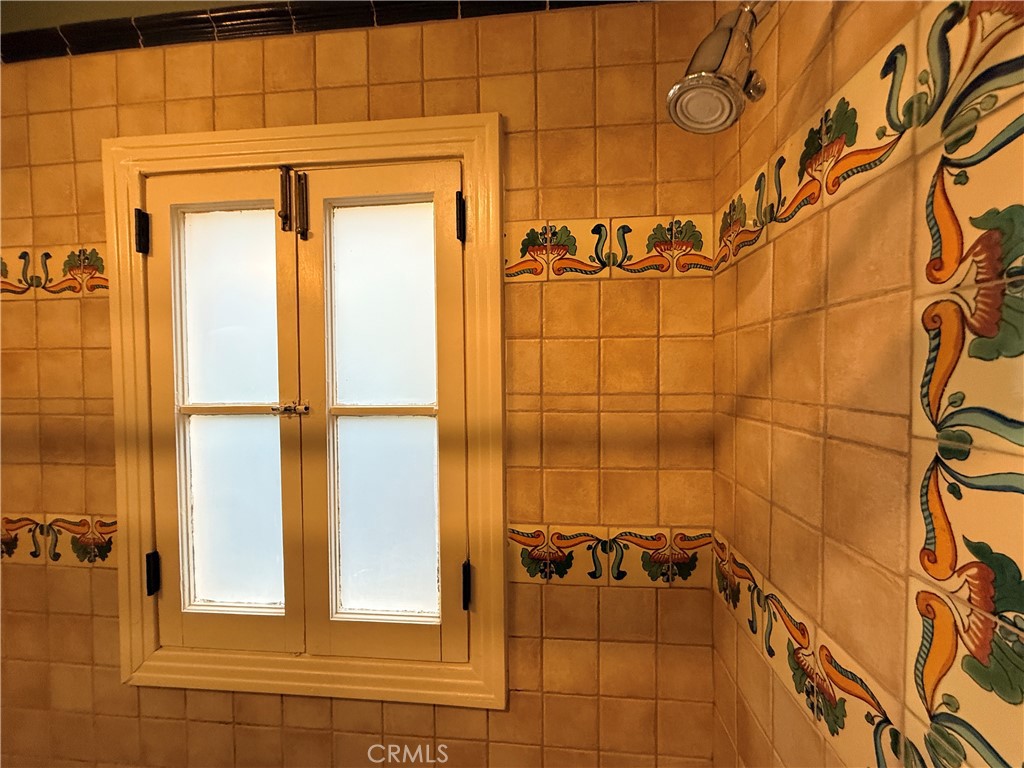 https://media.crmls.org/medias/396759f9-19b8-47b2-89ff-c3bca08cfdd7.jpg?preset=X-Large