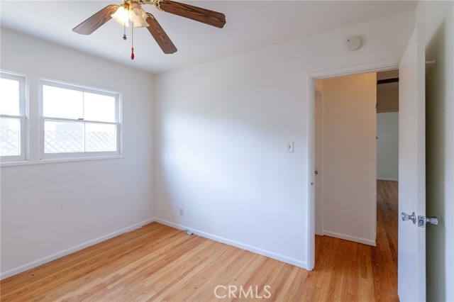 10935 Nassau Avenue, Sunland CA: https://media.crmls.org/medias/39679938-d2cf-48a8-aab2-faed9b41fda8.jpg